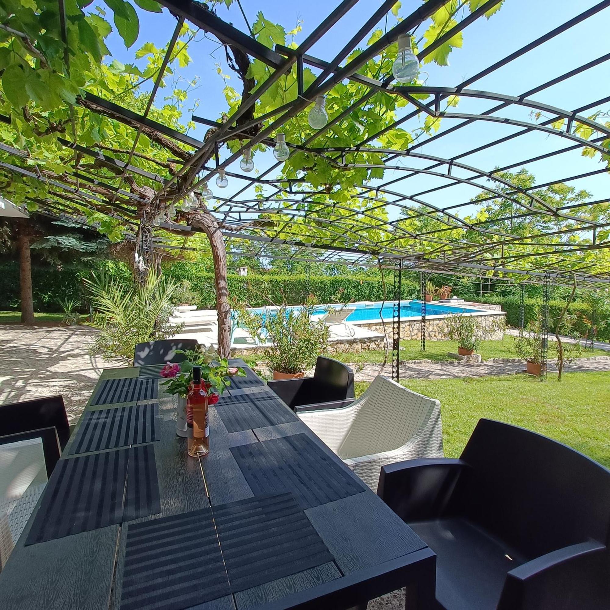 Villa Regina Serafina بالشيك المظهر الخارجي الصورة